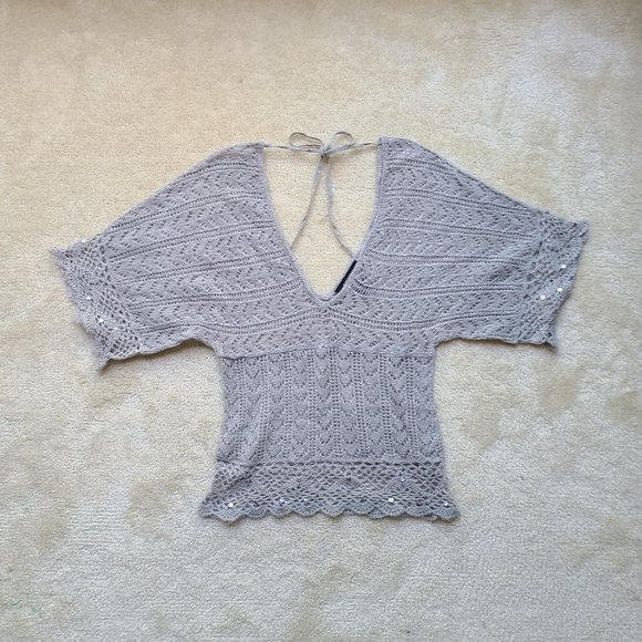 EUC Dressy V-neck Sweater Silver Size Small/Medium - Picture 1 of 7
